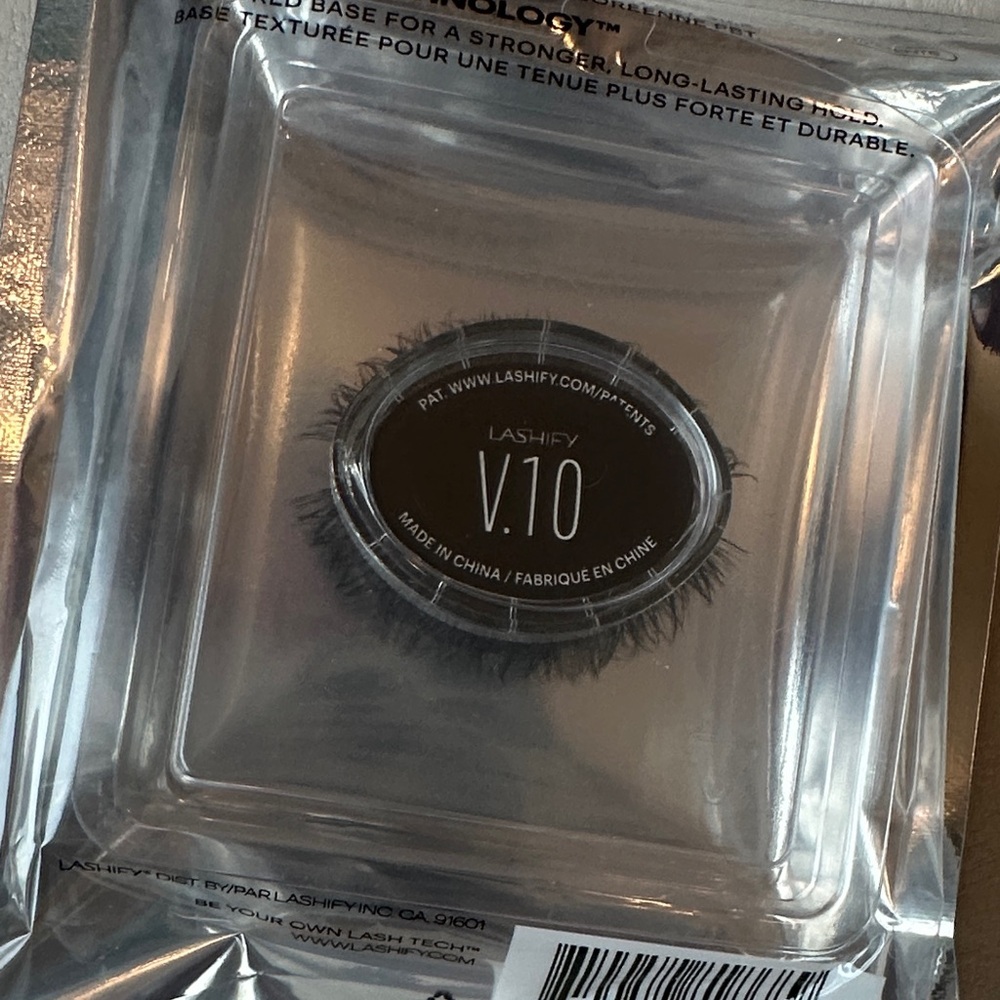 LASHIFY V.10 Black Gossamer Lashes